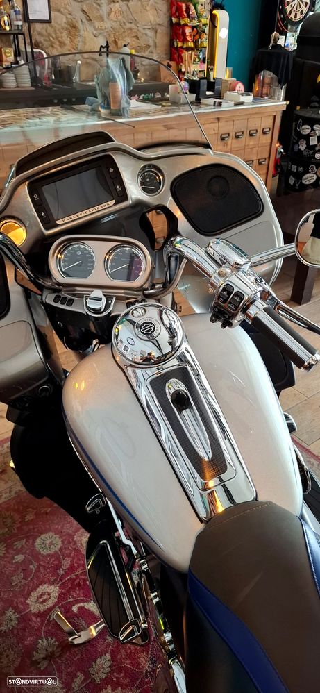 Harley-Davidson Road Glide CVO - 5