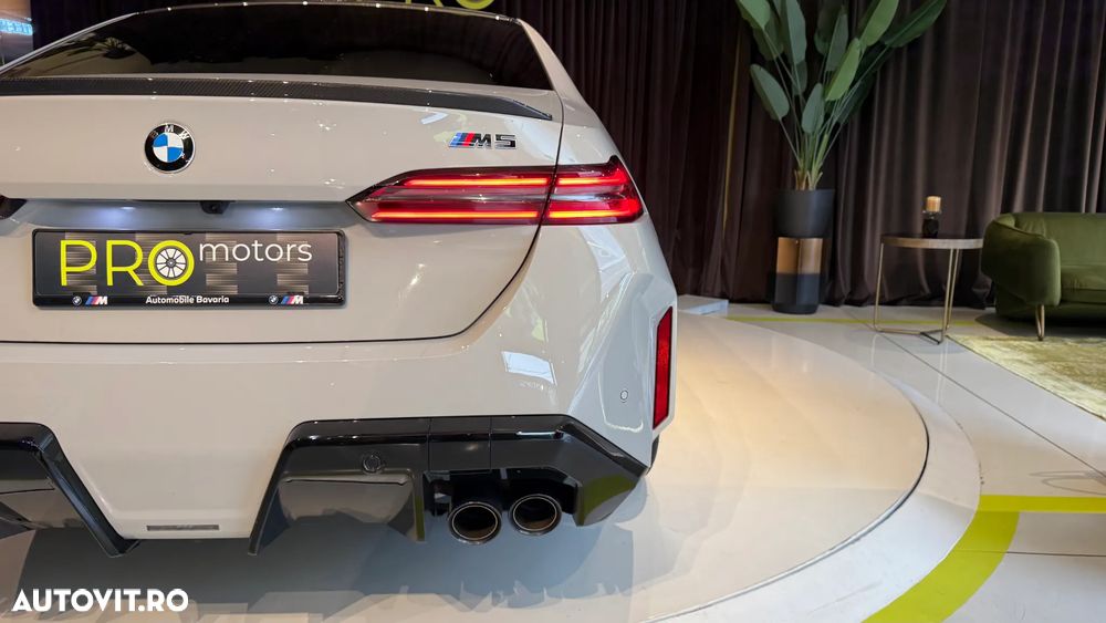 BMW M5 xDrive - 9