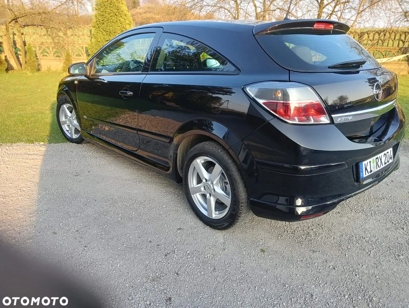 Opel Astra GTC 1.8 Sport - 12