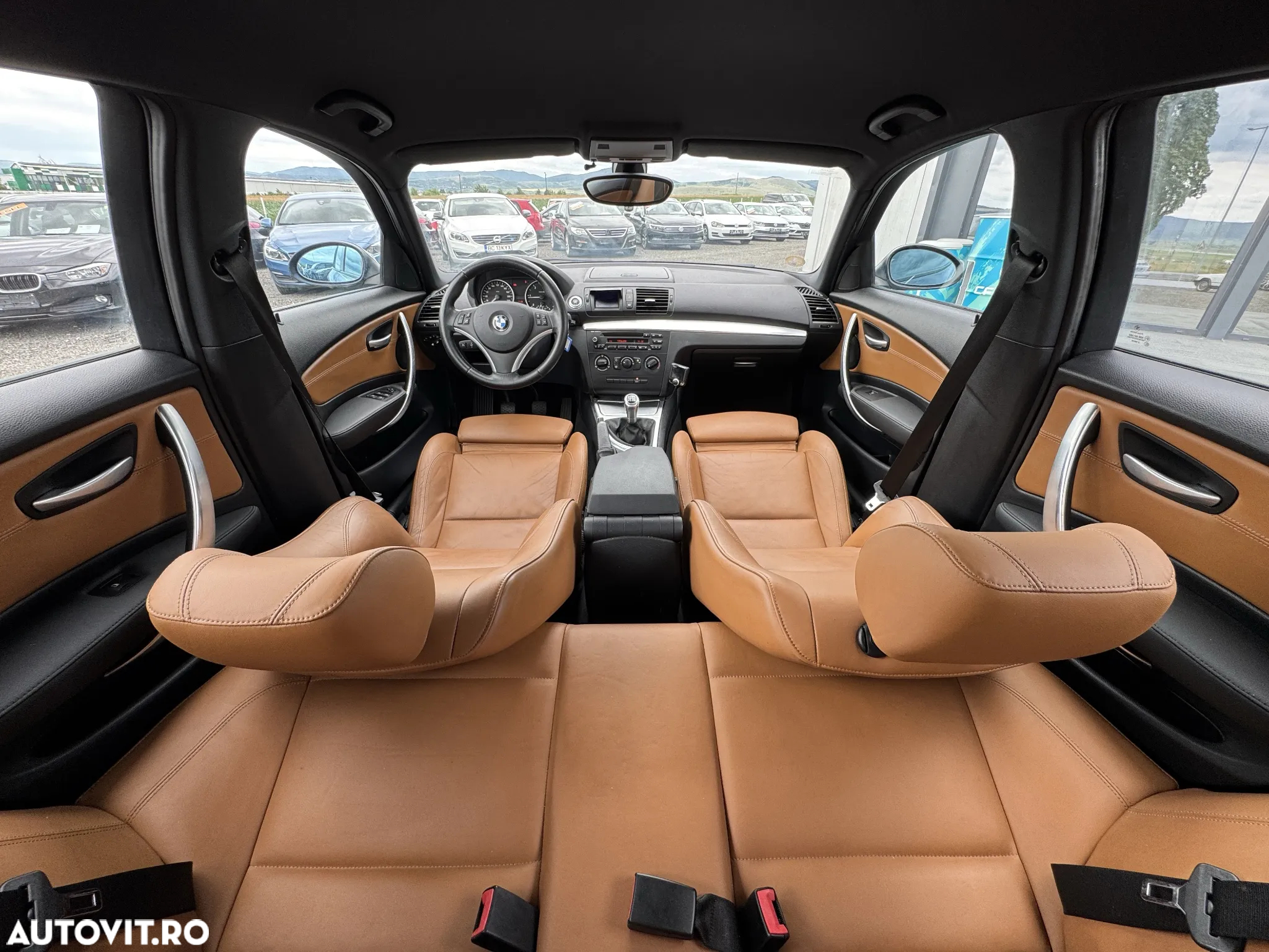 BMW Seria 1 118d - 28