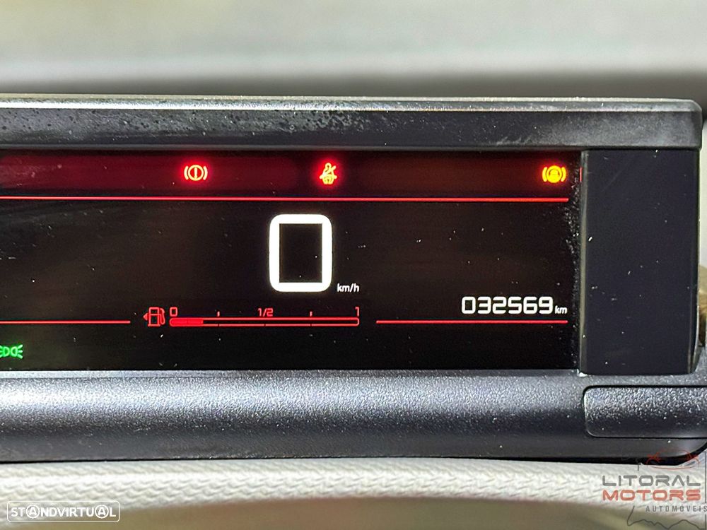 Citroën C4 Cactus 1.2 PureTech Shine Pack - 26