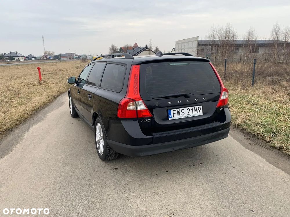 Volvo V70 D5 Momentum - 7