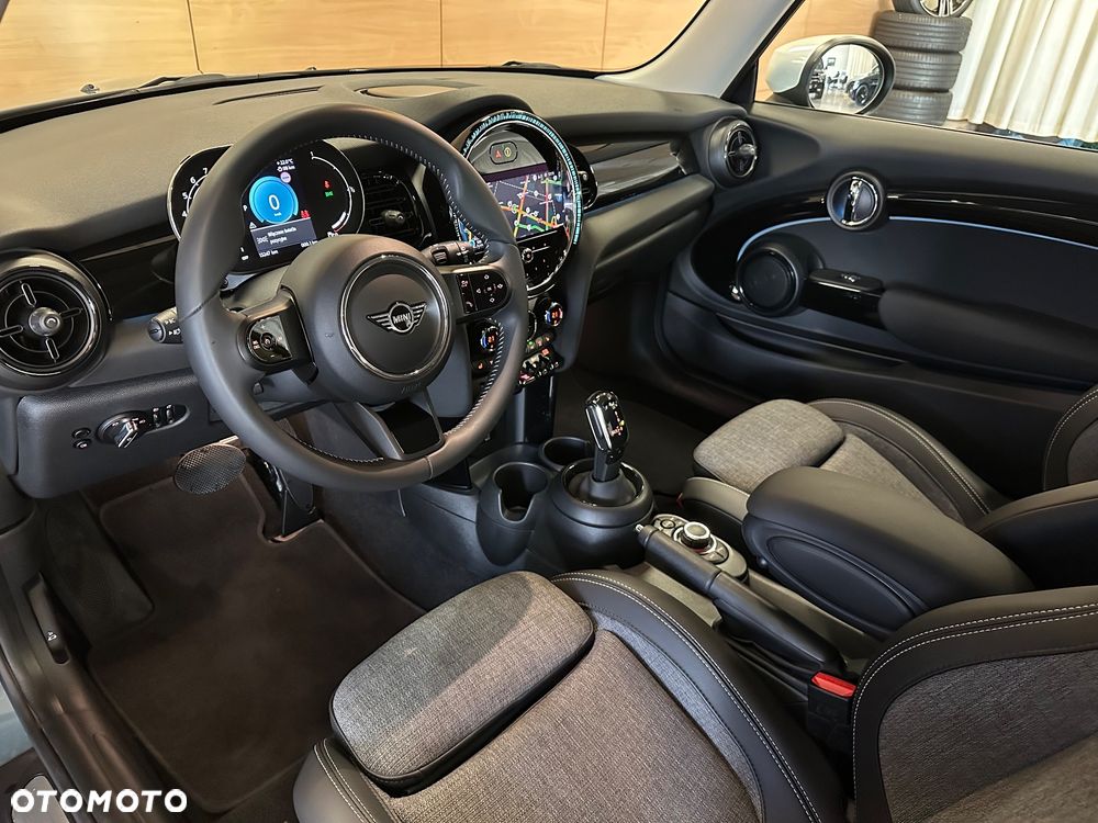MINI Cooper Resolute Edition - 16