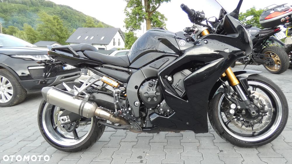 Yamaha FZ - 2