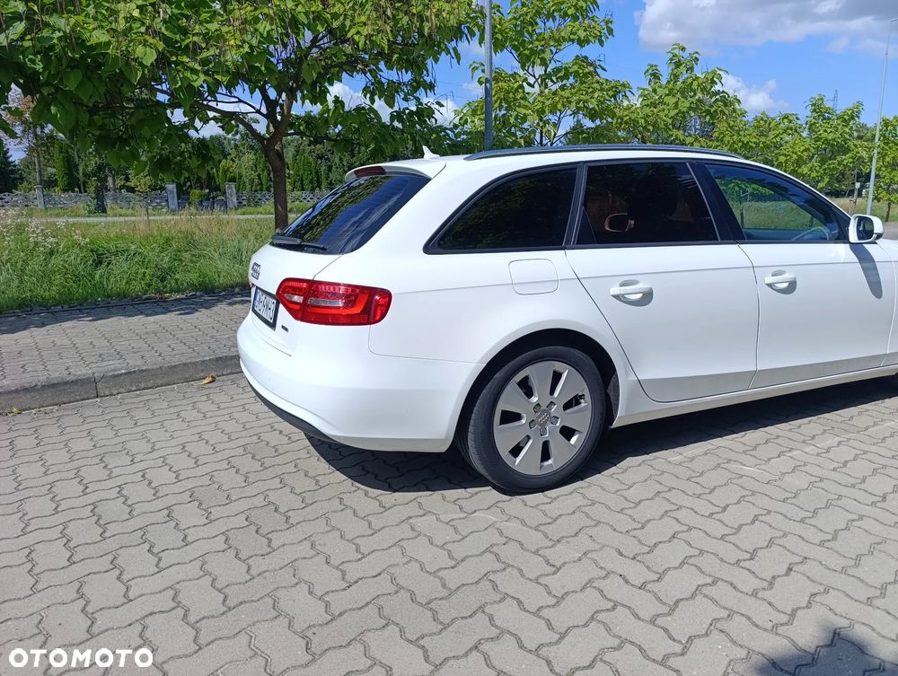 Audi A4 Avant 2.0 TDI DPF quattro Ambiente - 6