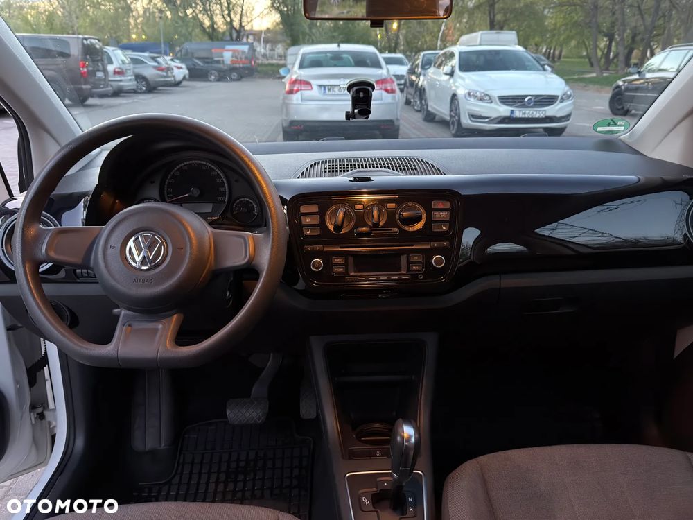 Volkswagen up! 1.0 move - 13
