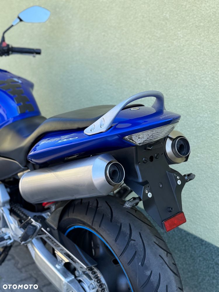 Honda Hornet - 20