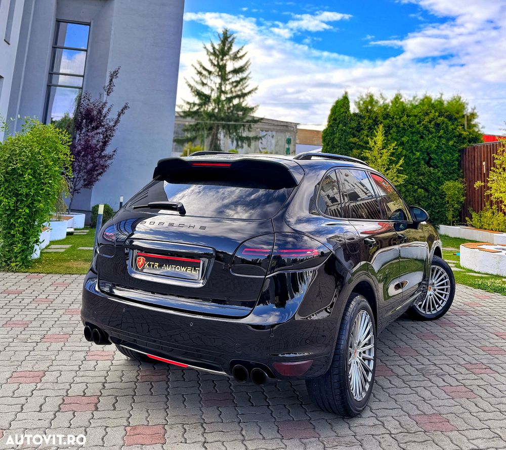 Porsche Cayenne 3.0 L V6 - 7