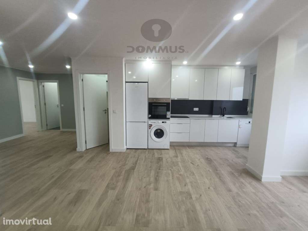 Apartamento T4 Totalmente Remodelado na Damaia - Grande imagem: 4/37