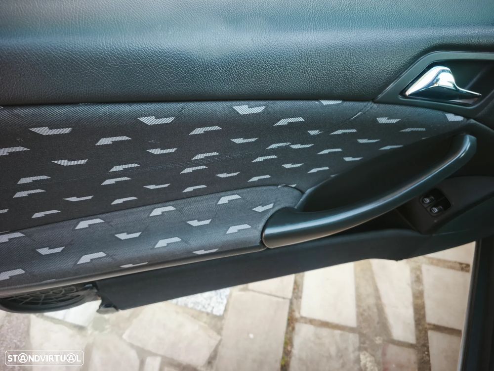 Mercedes-Benz C 220 - 13