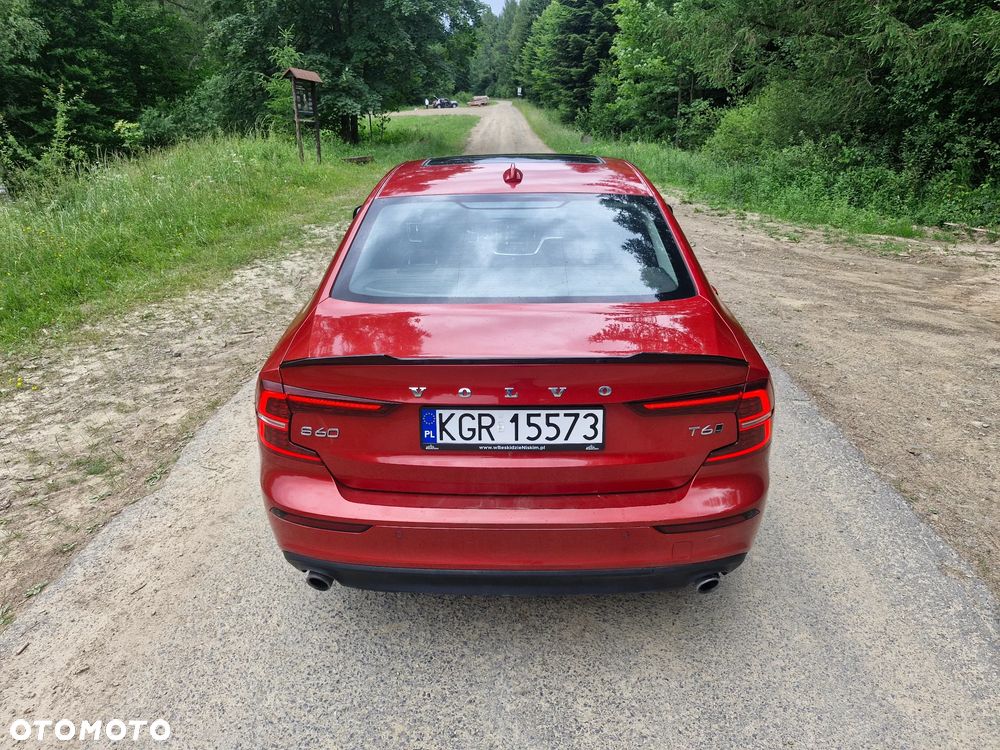 Volvo S60 T6 AWD Momentum Pro - 5