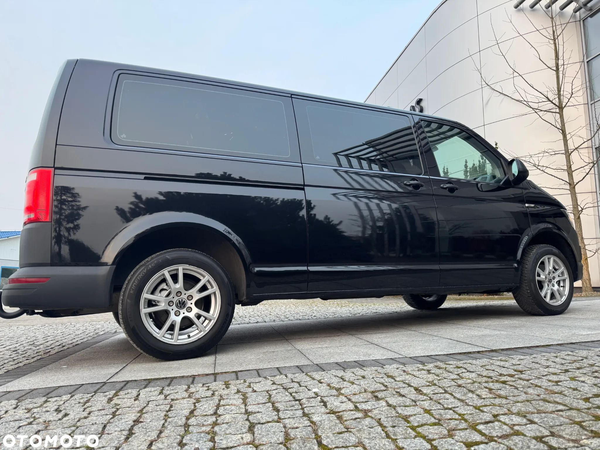 Volkswagen Transporter Caravelle T6.1 Lang Comfortline - 12