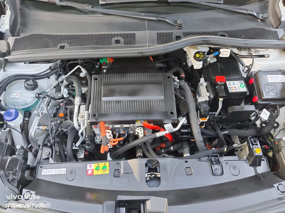 Peugeot e-2008 50 kWh Active Pack - 35