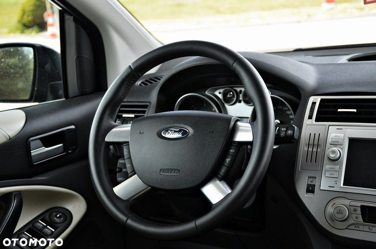 Ford Kuga - 18