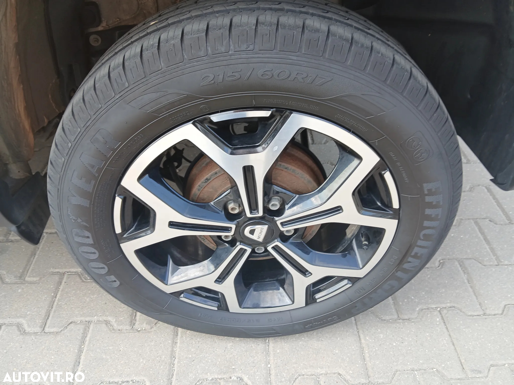 Dacia Duster 1.5 Blue dCi 4WD Prestige jante 17" - 14