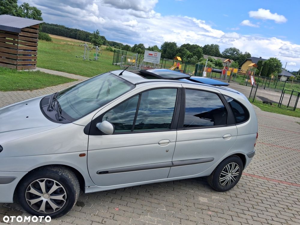 Renault Scenic - 2