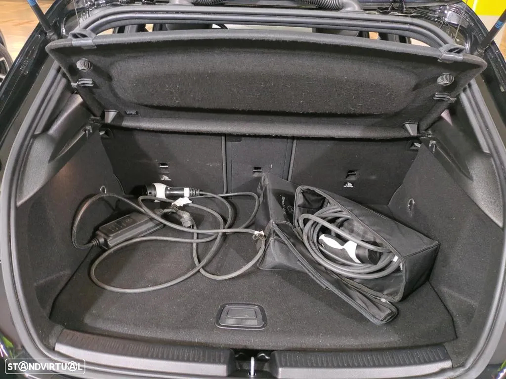 Mercedes-Benz A 250 e Style Plus - 14