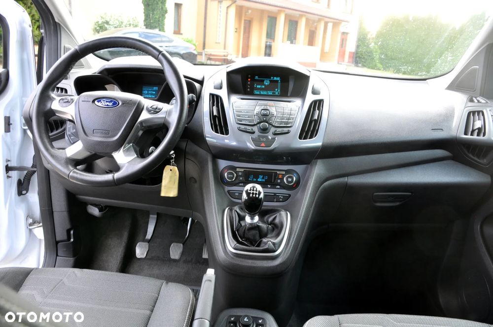 Ford Tourneo Connect 1.6 TDCi Titanium - 27