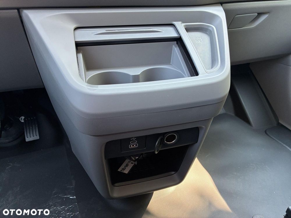 Volkswagen Transporter Furgon PLUS Edition/5-cio osob./AUTOMAT (L2) 2.0 TDI 170KM, r.o. 3500 mm - 32