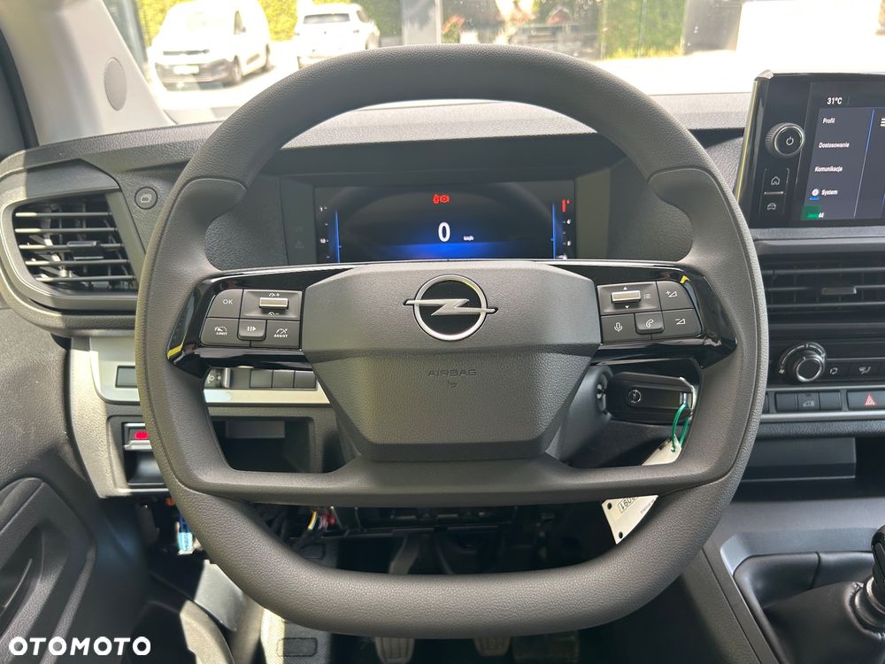 Opel Vivaro - 16