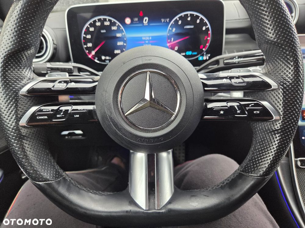 Mercedes-Benz Klasa C 300 4MATIC 9G-TRONIC - 28