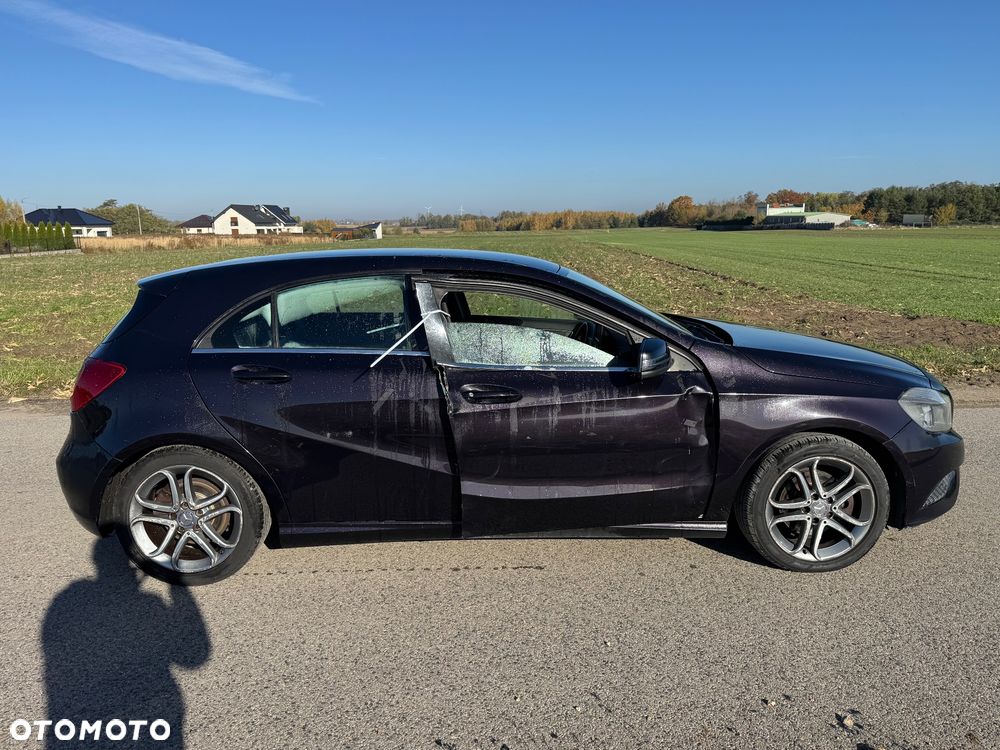 Mercedes-Benz A 2015 photo 4