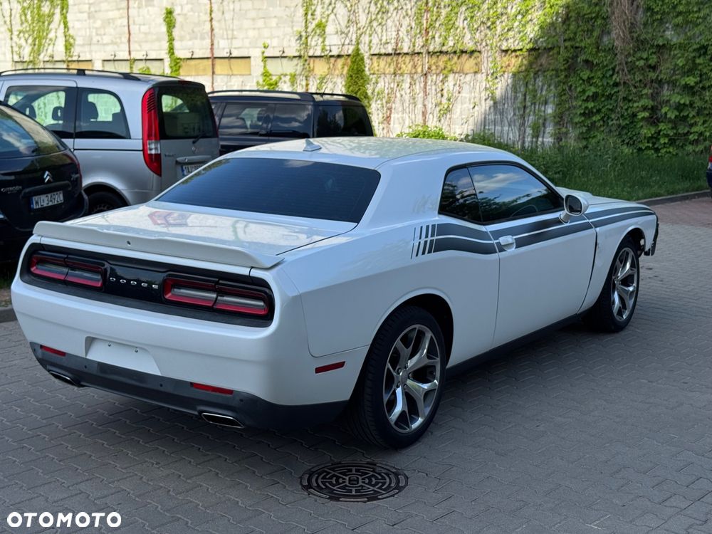 Dodge Challenger ver-automatik-sxt-plus - 3