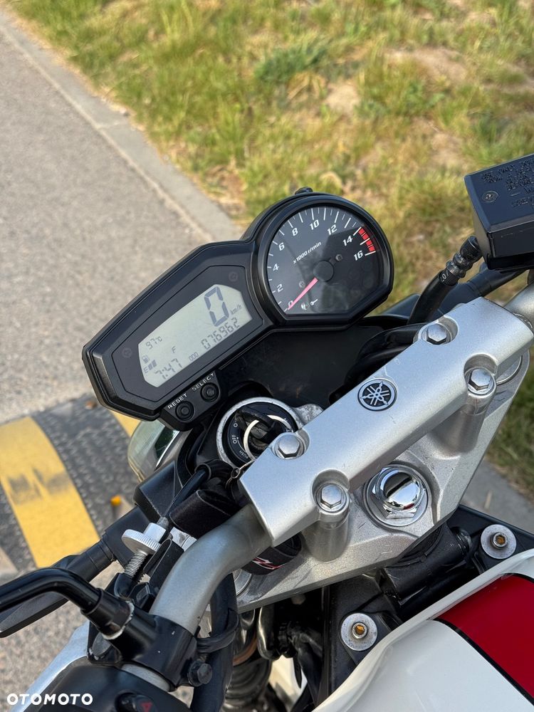 Yamaha FZ6 - 11