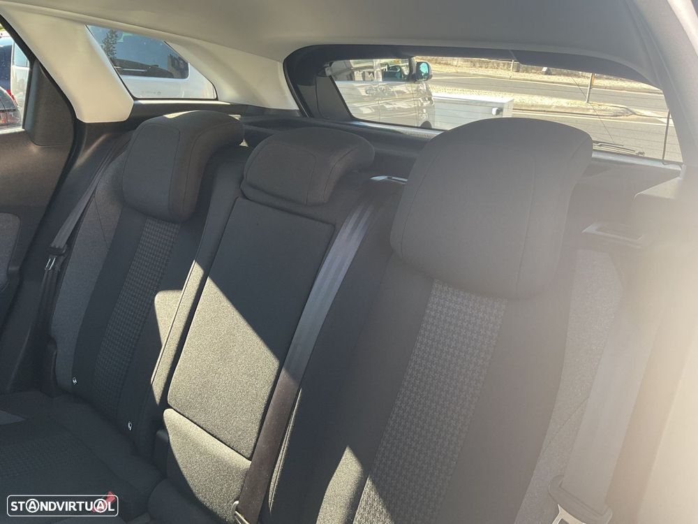 Peugeot 3008 1.5 BlueHDi Active - 39