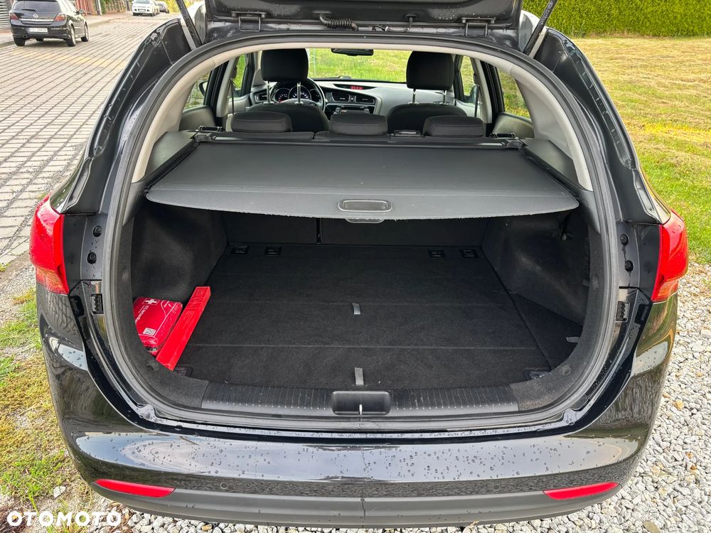 Kia Ceed 1.6 CRDi 128 ISG Dream Team Edition - 15