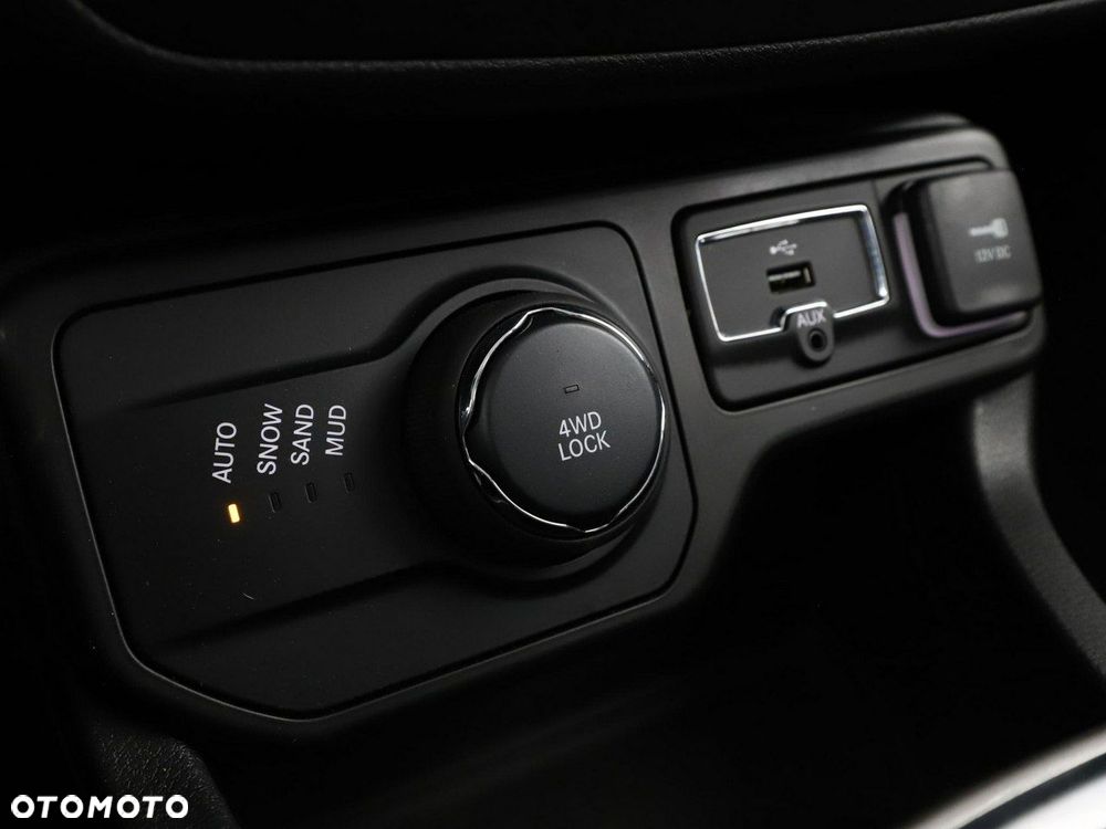 Jeep Renegade 1.4 MultiAir Limited 4WD S&S - 30