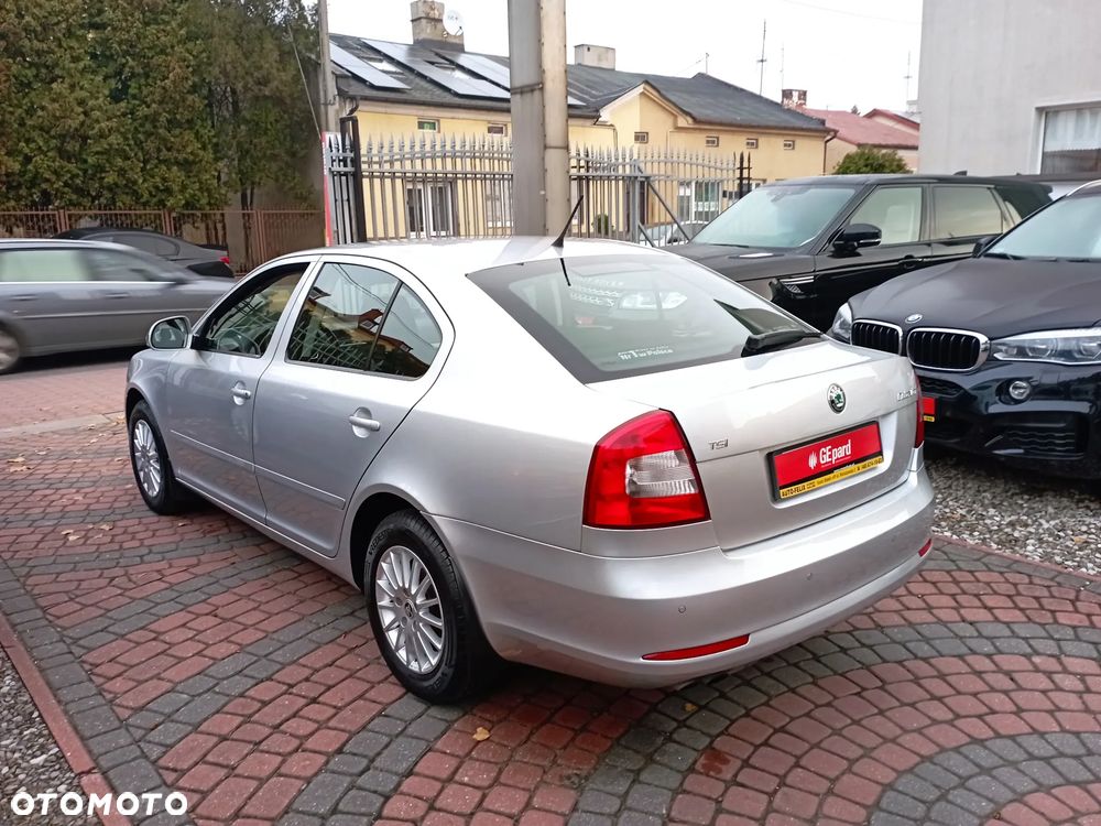 Skoda Octavia 1.4 TSI Ambition - 6