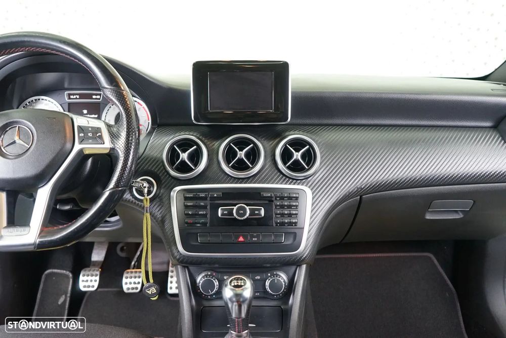 Mercedes-Benz A 180 d AMG Line Aut. - 27