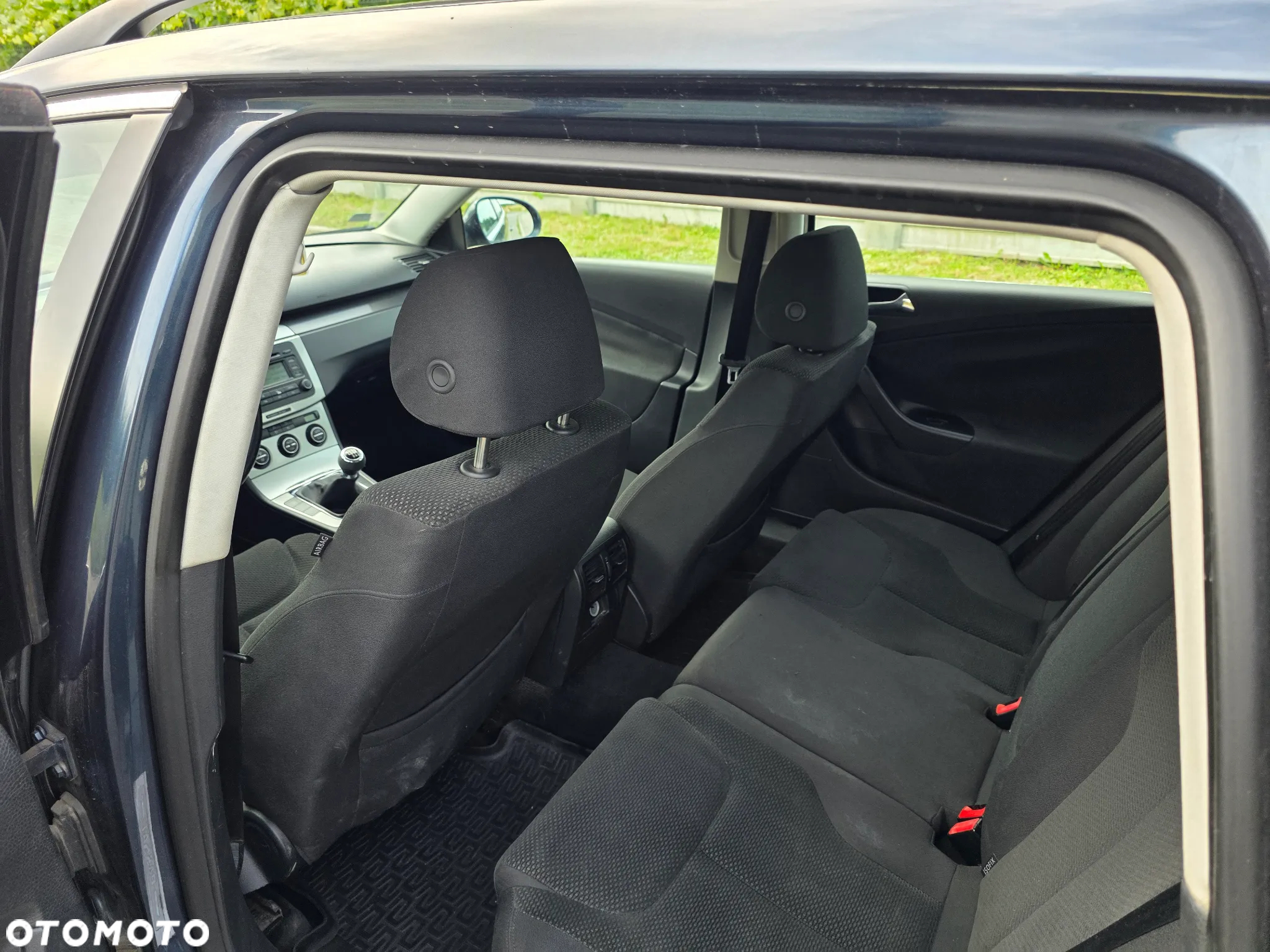 Volkswagen Passat 2.0 TDI DPF Highline - 11