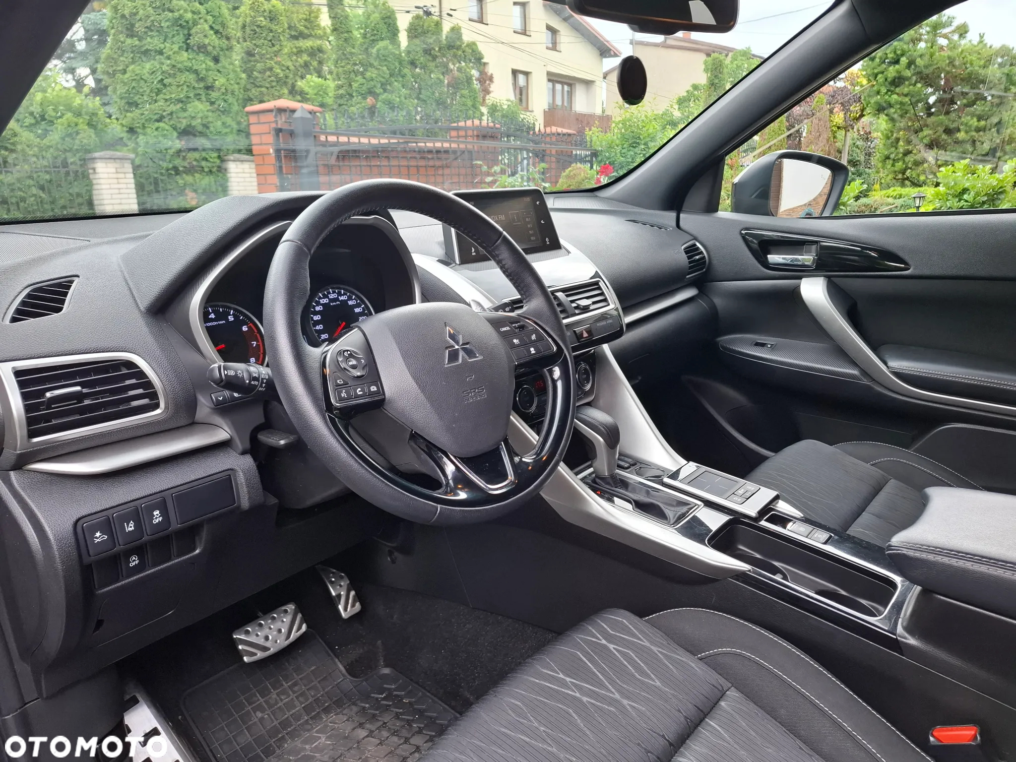 Mitsubishi Eclipse Cross - 17