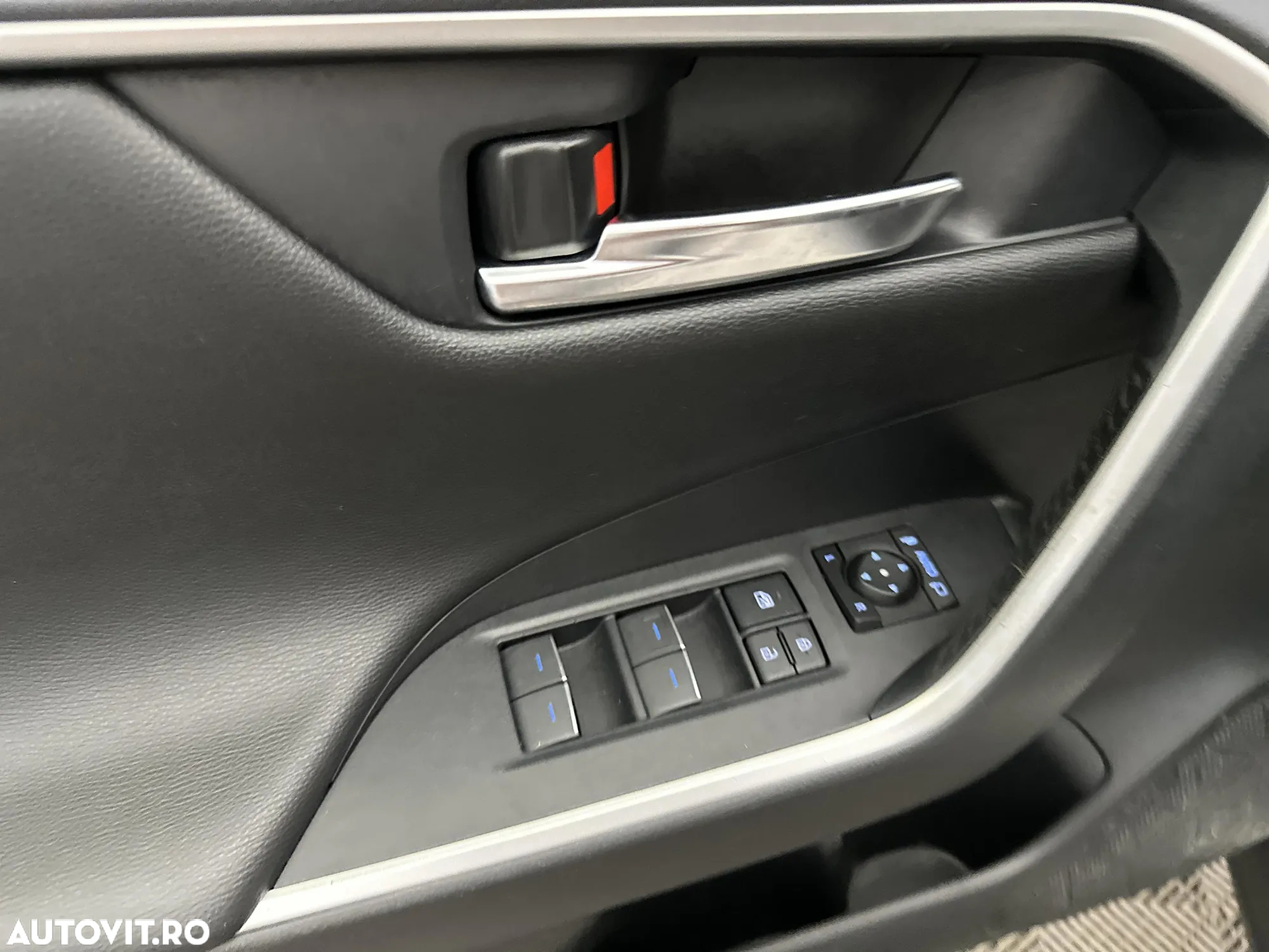 Toyota RAV4 - 14
