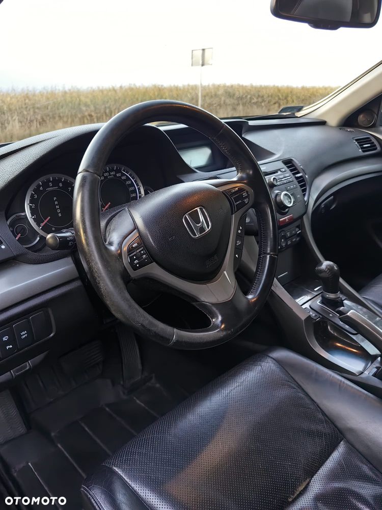 Honda Accord 2009 photo 4