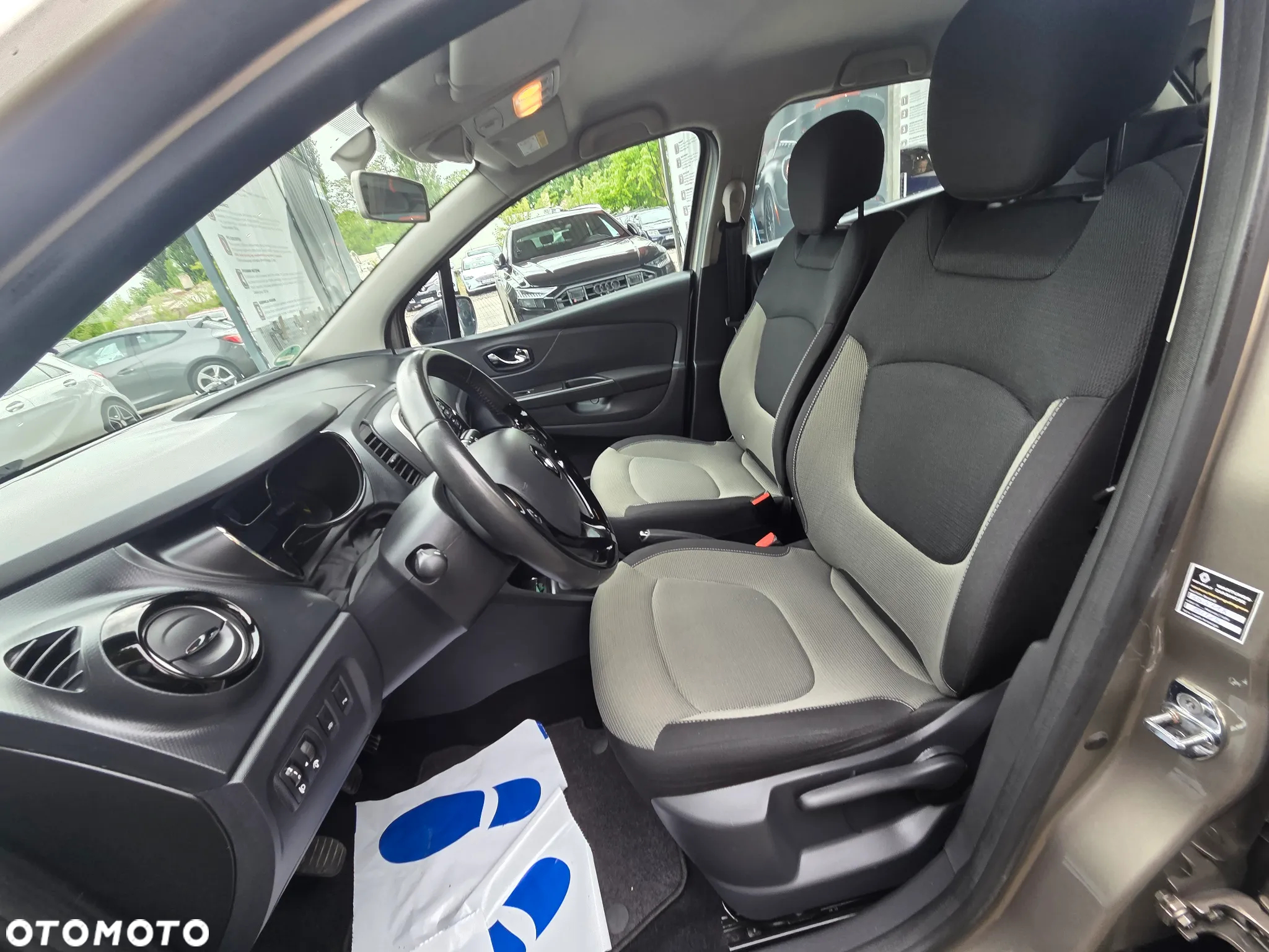 Renault Captur 1.5 dCi Energy Intens - 26