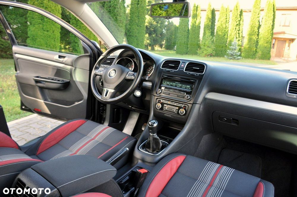 Volkswagen Golf - 25