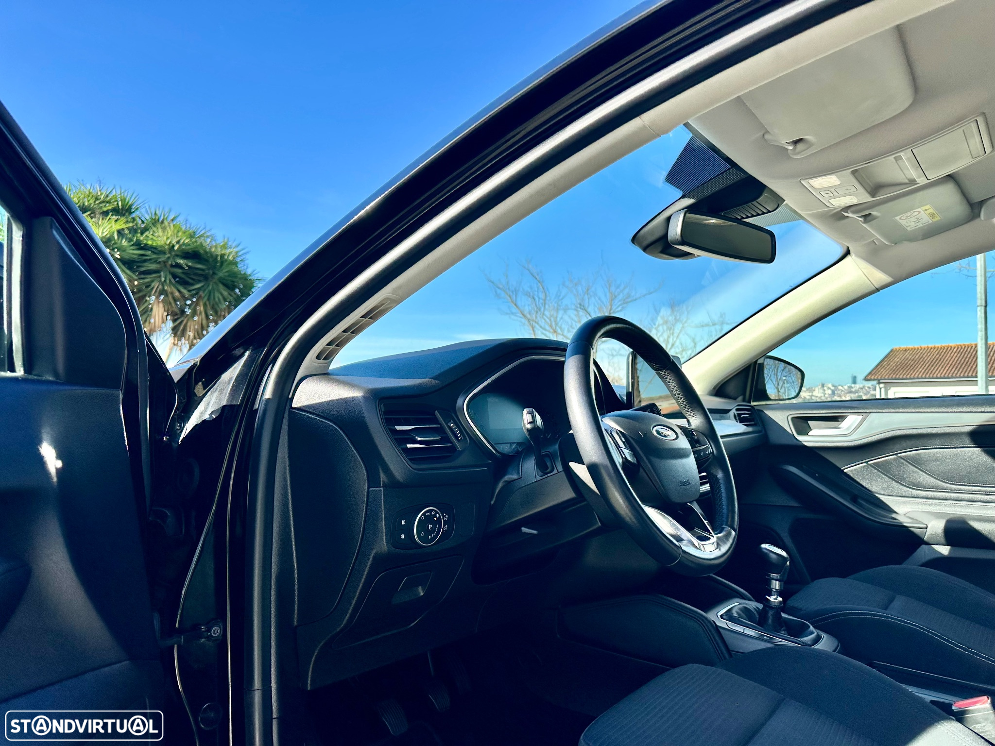 Ford Focus 1.0 EcoBoost Titanium - 17