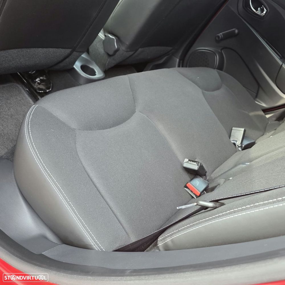 Renault Clio Sport Tourer 0.9 TCE Dynamique S - 25