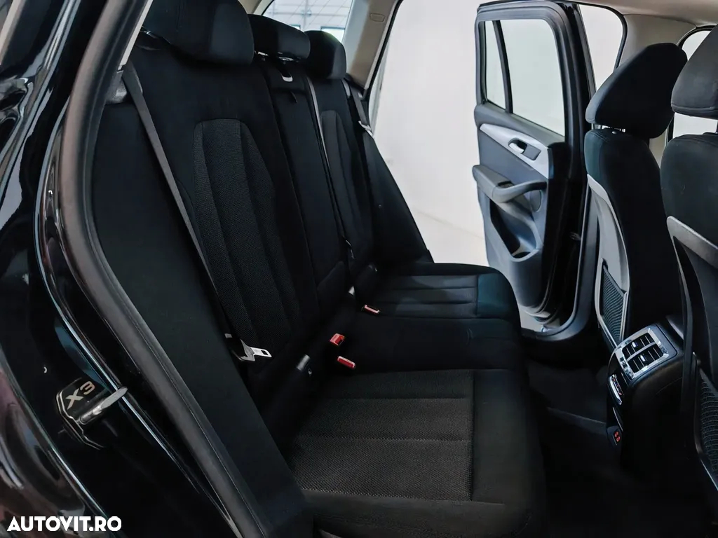 BMW X3 sDrive18d AT MHEV - 11