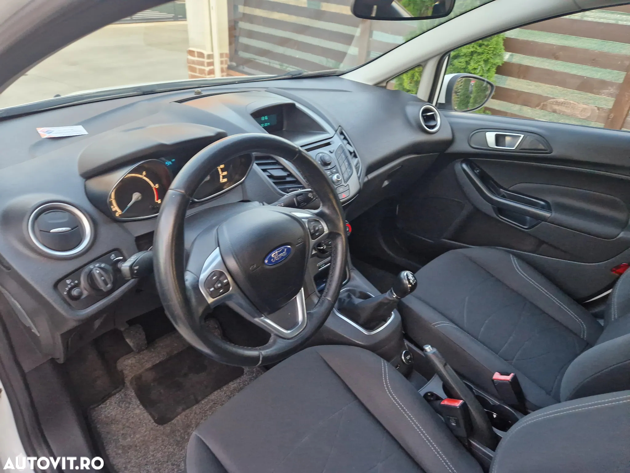 Ford Fiesta 1.6 TDCi DPF Trend - 9