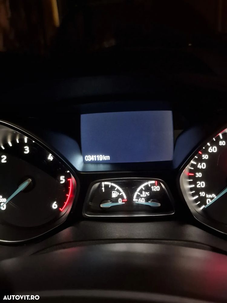 Ford Kuga 2.0 TDCi 2WD ST-Line - 7