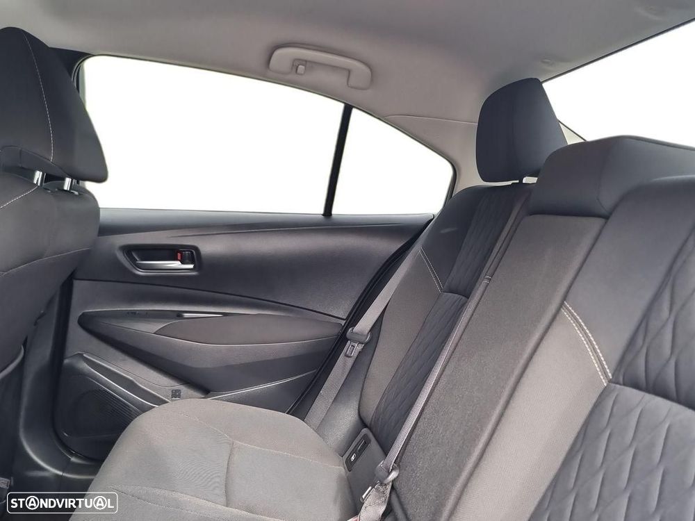 Toyota Corolla 1.8 Hybrid Exclusive - 12