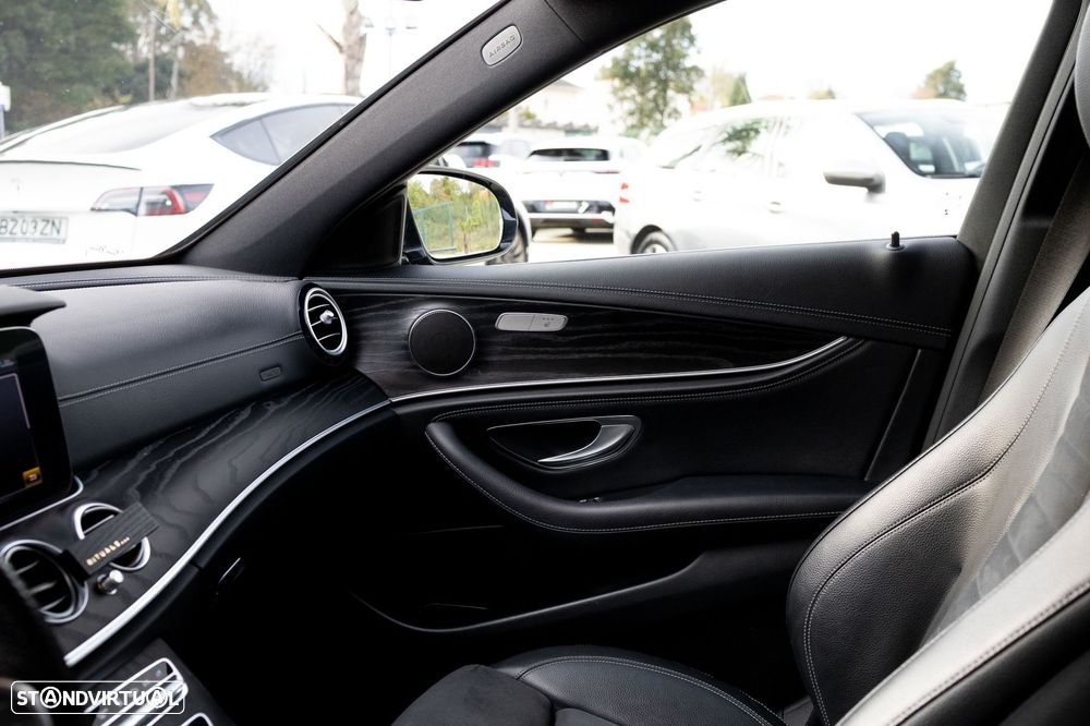 Mercedes-Benz E 300 de AMG Line - 12