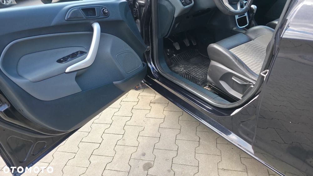 Ford Fiesta 1.6 TDCi Platinium X - 13