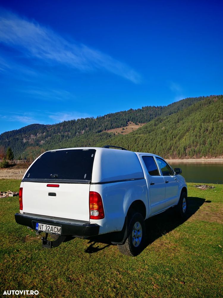 Toyota Hilux - 2