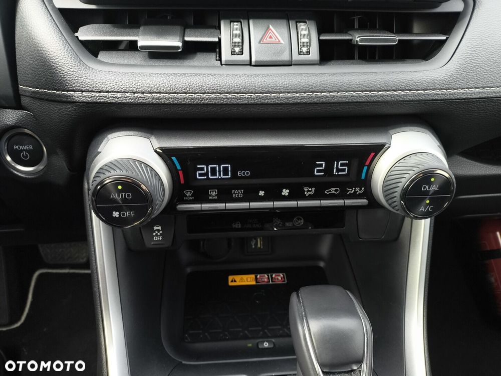 Toyota RAV4 - 16