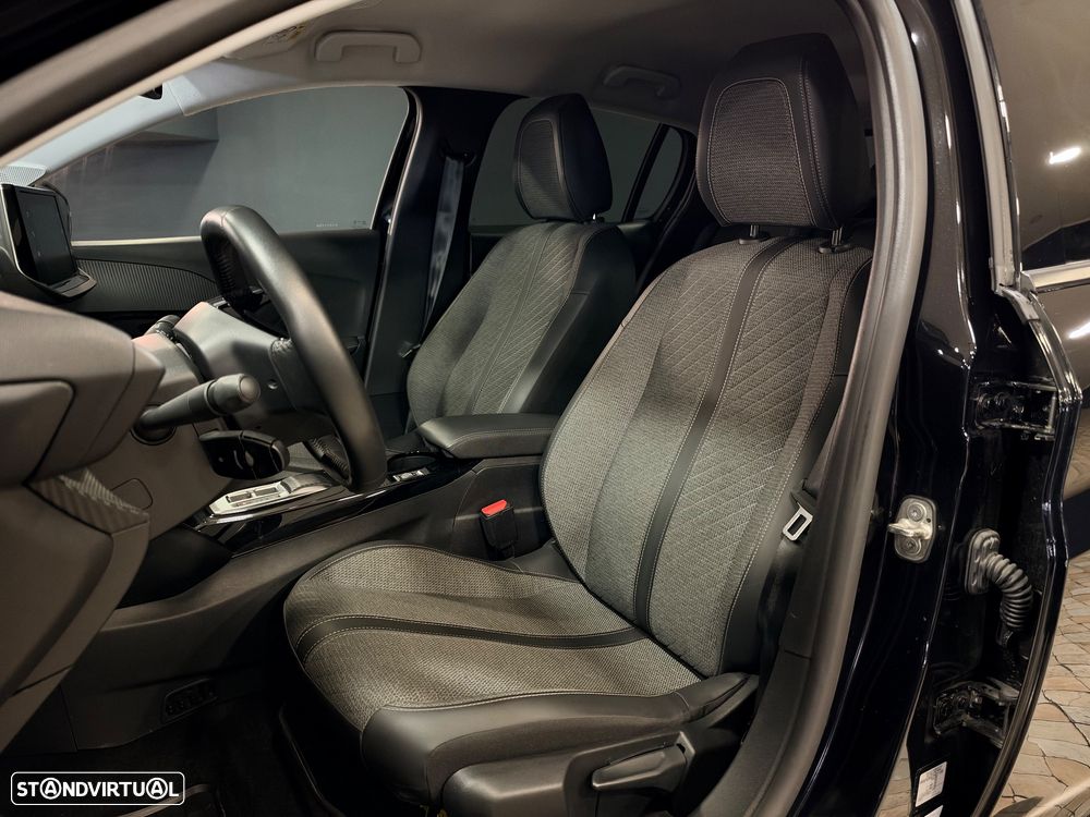 Peugeot e-208 Style - 3